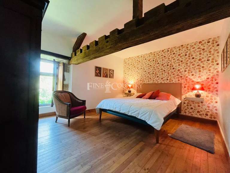 Maison Mazerolles - 6 chambres - 289m²