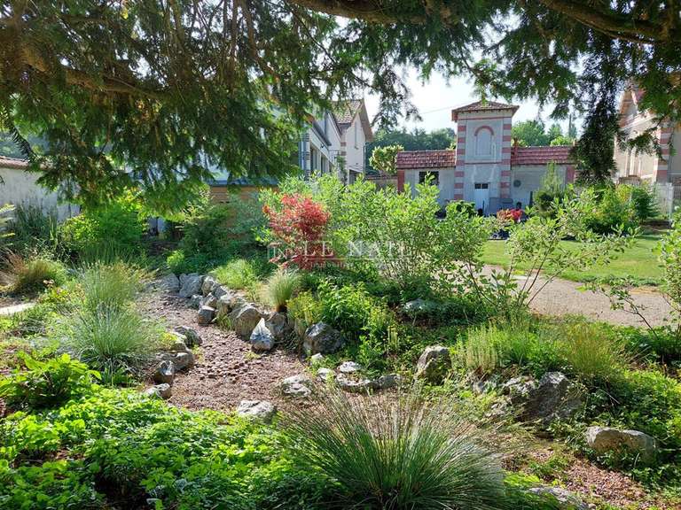 Propriété Meaux - 9 chambres - 476m²