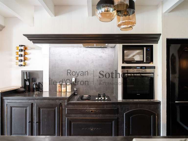 Maison Médis - 5 chambres - 214m²