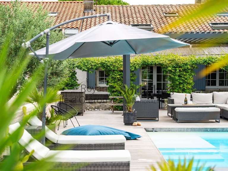 Maison Médis - 5 chambres - 214m²