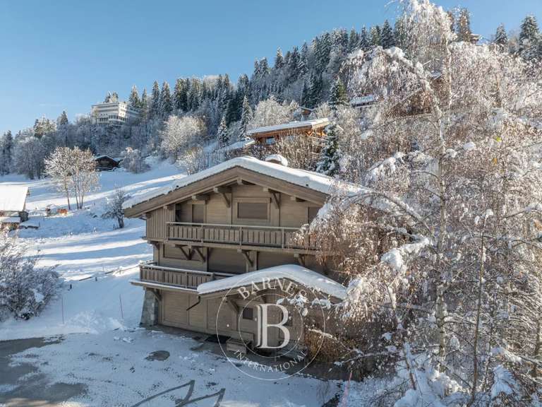 Chalet Megève - 4 bedrooms - 294m²