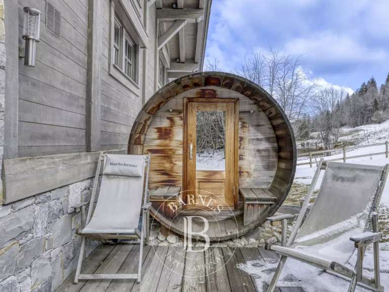 Chalet Megève - 4 bedrooms - 294m²
