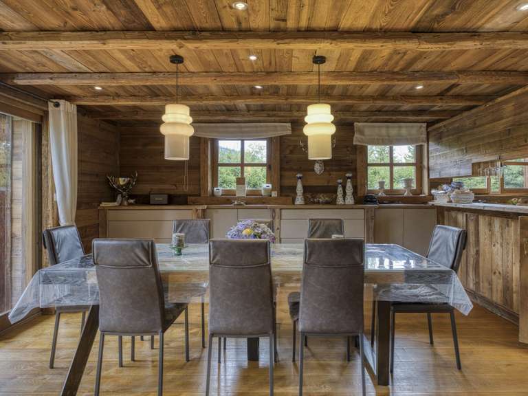House Megève - 4 bedrooms - 247m²