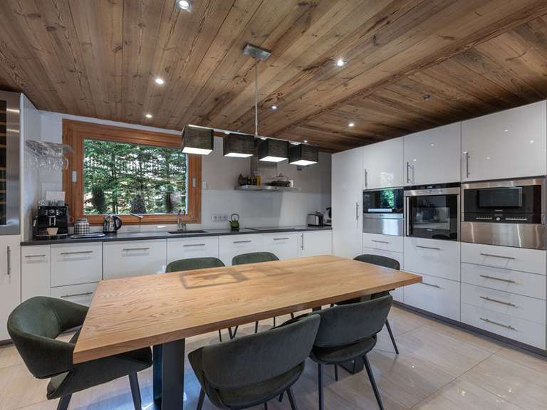 House Megève - 8 bedrooms - 293m²