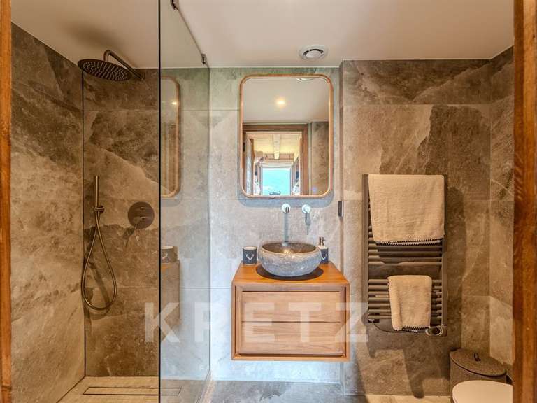 Appartement Mégevette - 5 chambres - 230m²