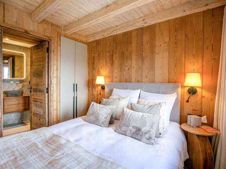 Appartement Mégevette - 5 chambres - 230m²