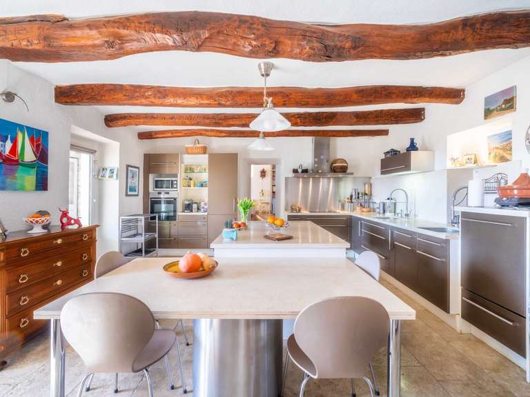 Maison Méjannes-lès-Alès - 3 chambres - 212m²