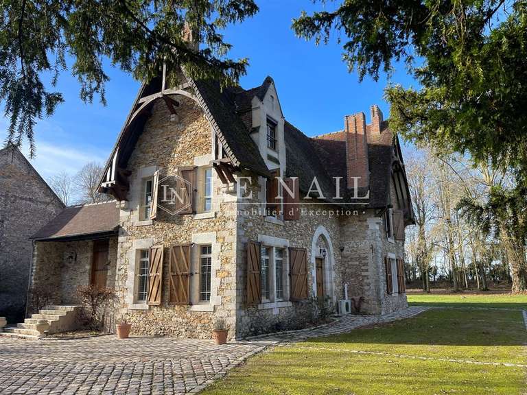 Maison Melun - 6 chambres - 400m²