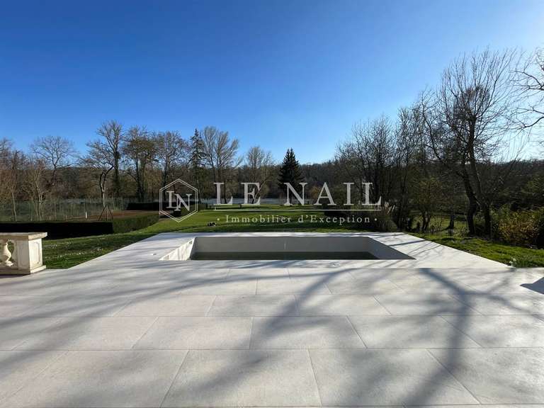 Maison Melun - 6 chambres - 400m²