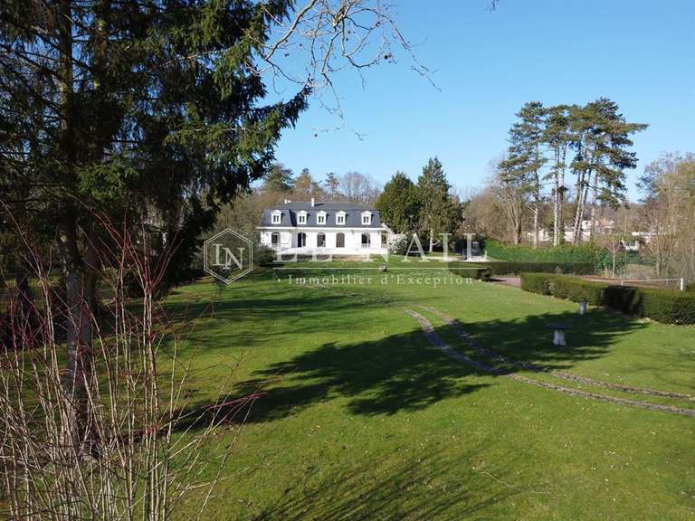 Maison Melun - 6 chambres - 400m²