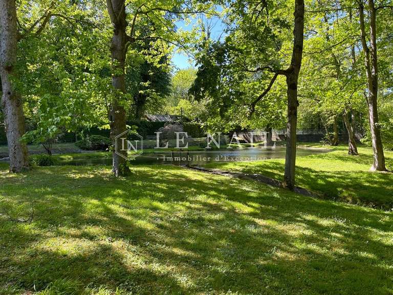 Maison Melun - 8 chambres - 450m²