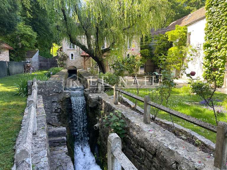 Maison Melun - 8 chambres - 450m²