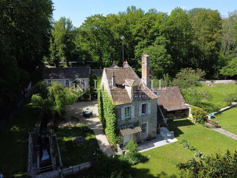 Maison Melun - 8 chambres - 450m²
