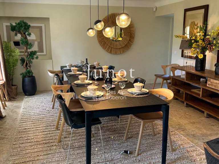 Maison Ménerbes - 9 chambres - 300m²
