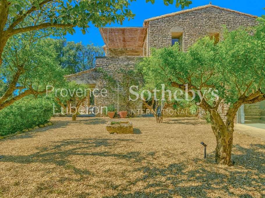 Property Ménerbes