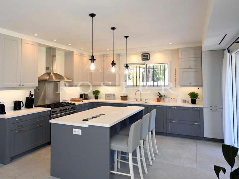 Villa Ménerbes - 4 chambres - 258m²