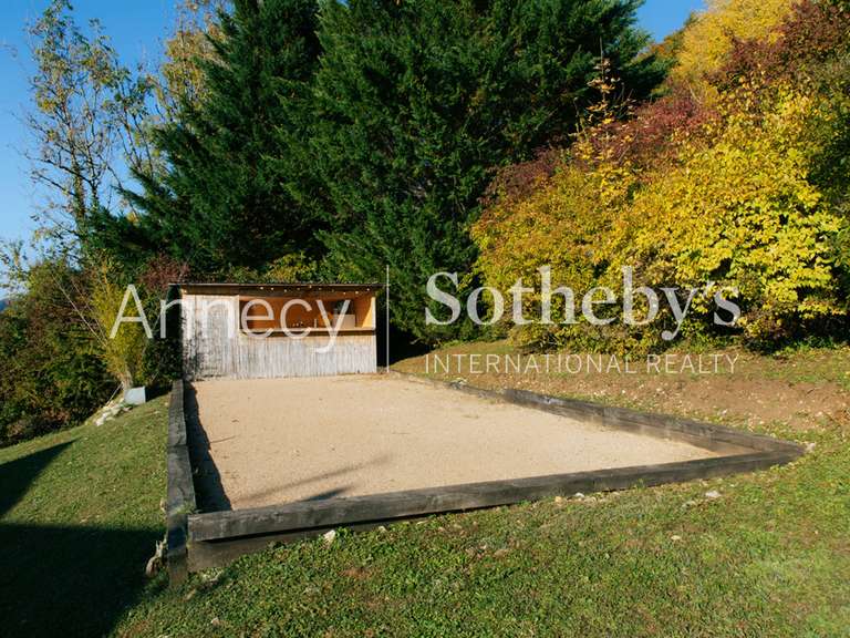 House Menthon-Saint-Bernard - 4 bedrooms - 350m²