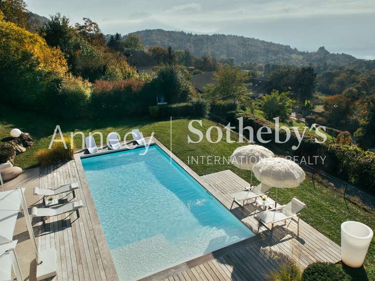 House Menthon-Saint-Bernard - 4 bedrooms - 350m²