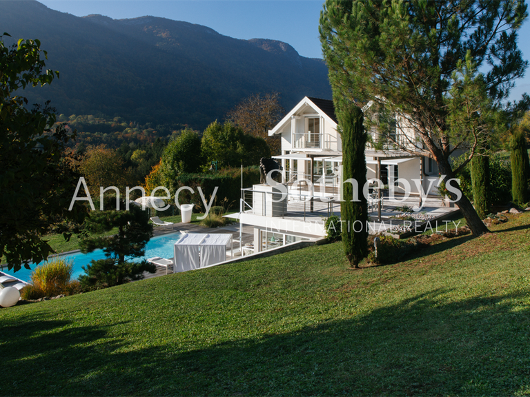 Maison Menthon-Saint-Bernard - 4 chambres - 350m²