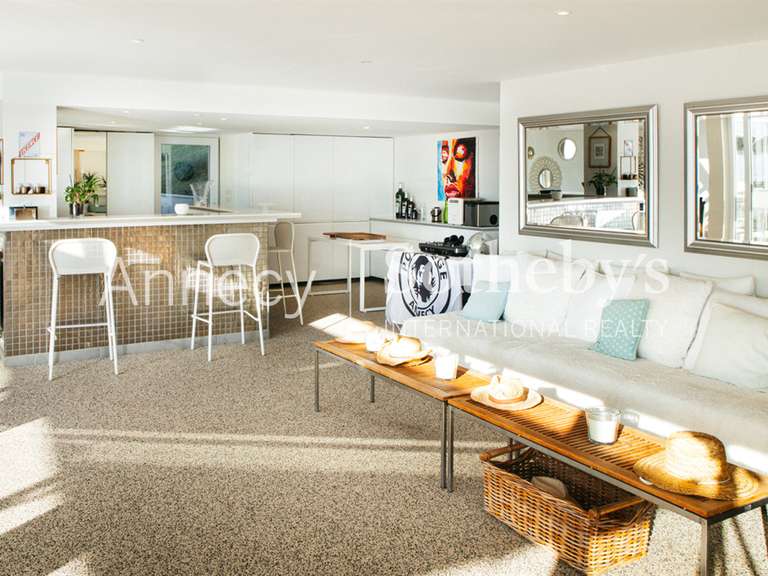 House Menthon-Saint-Bernard - 4 bedrooms - 350m²