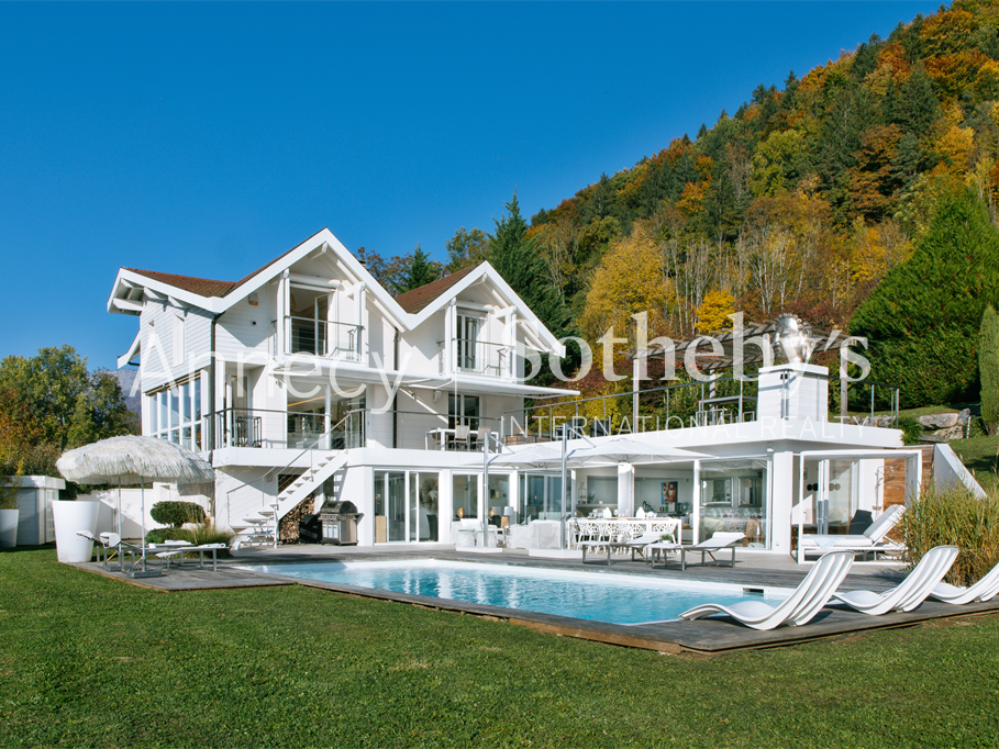 House Menthon-Saint-Bernard