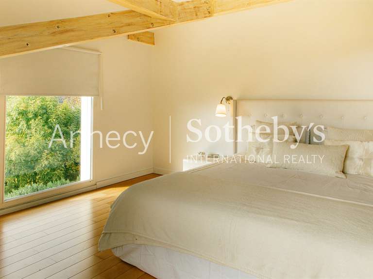 House Menthon-Saint-Bernard - 4 bedrooms - 350m²