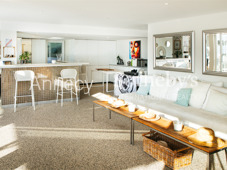 Maison Menthon-Saint-Bernard - 4 chambres - 350m²