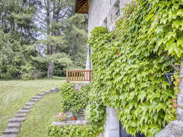 Maison Menthon-Saint-Bernard - 7 chambres - 280m²