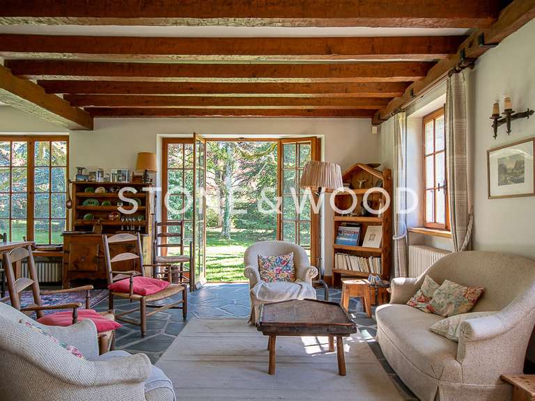 Maison Menthon-Saint-Bernard - 7 chambres - 200m²