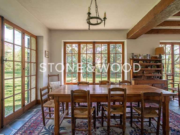 Maison Menthon-Saint-Bernard - 7 chambres - 200m²