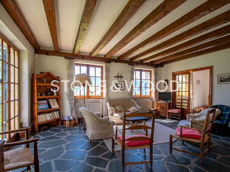 Maison Menthon-Saint-Bernard - 7 chambres - 200m²