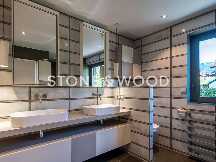 Maison Menthon-Saint-Bernard