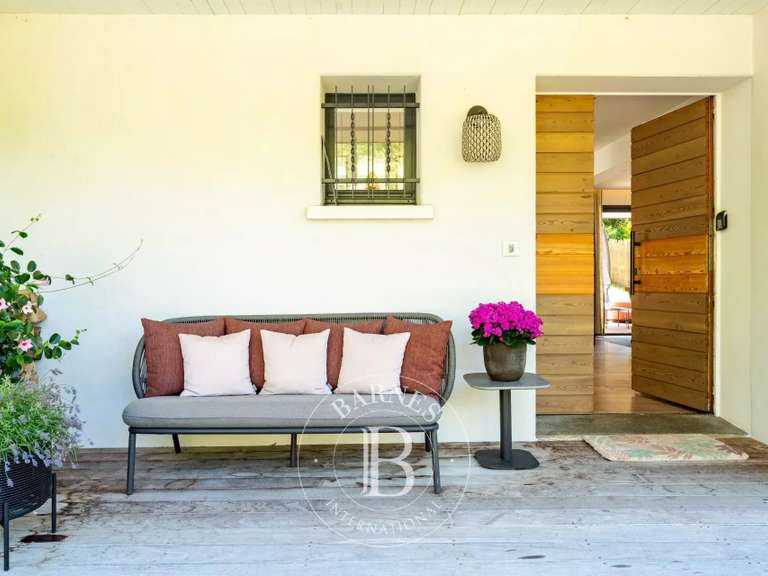 Villa Menthon-Saint-Bernard - 5 chambres - 200m²