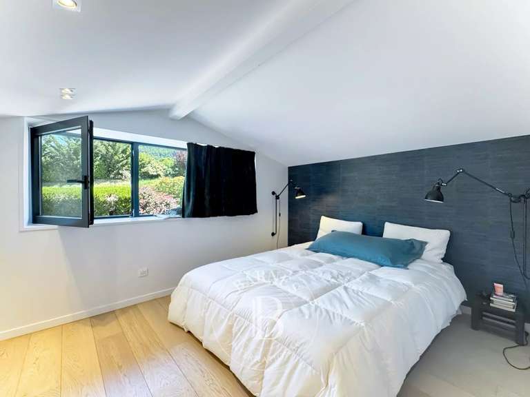 Villa Menthon-Saint-Bernard - 4 chambres - 215m²