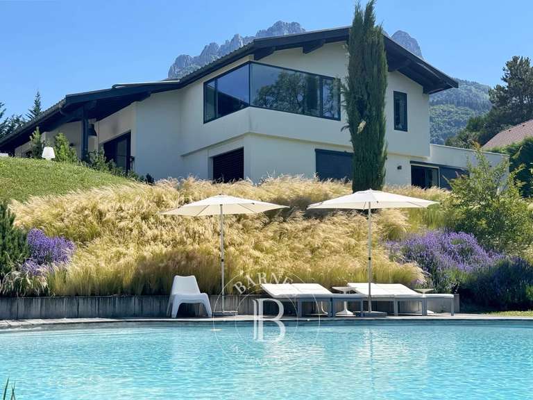 Villa Menthon-Saint-Bernard - 4 chambres - 215m²