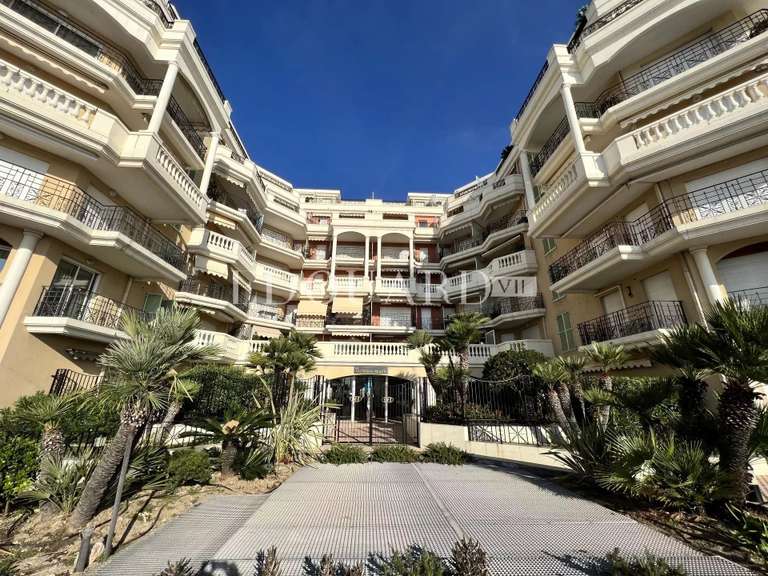 Apartment with Sea view Menton - 1 bedroom - 53m²