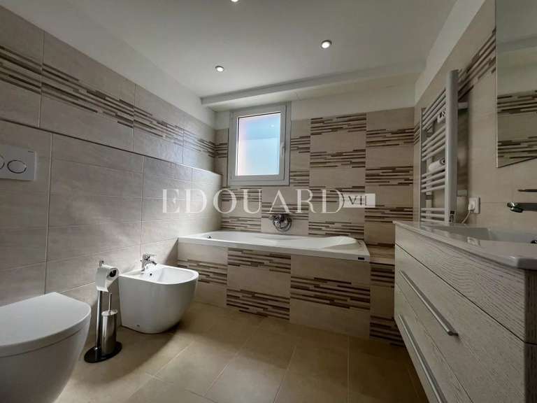 Apartment with Sea view Menton - 3 bedrooms - 134m²