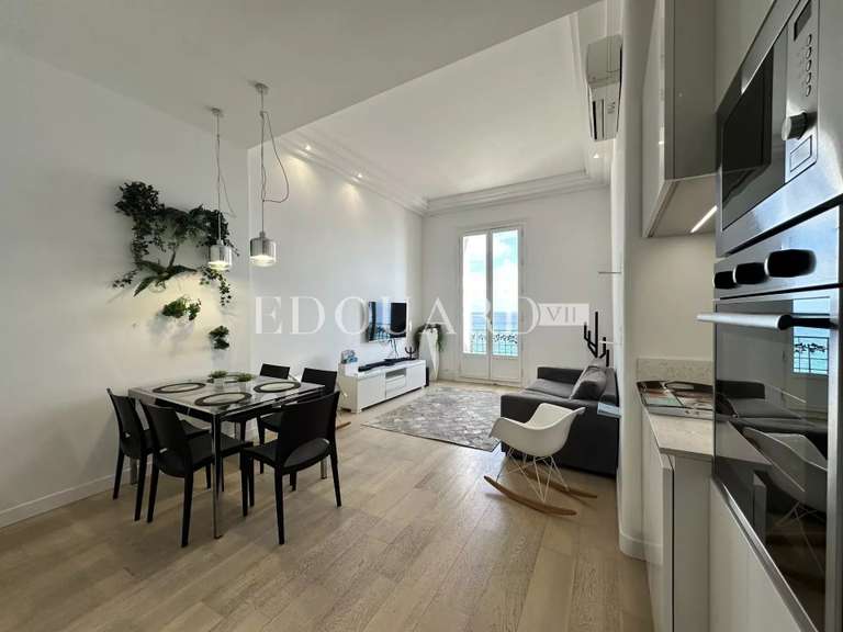 Apartment with Sea view Menton - 2 bedrooms - 67m²