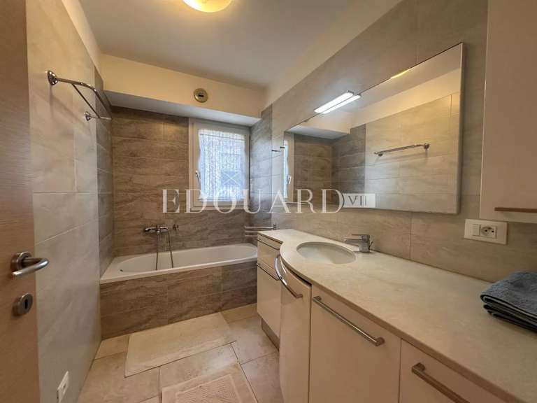 Apartment with Sea view Menton - 2 bedrooms - 72m²