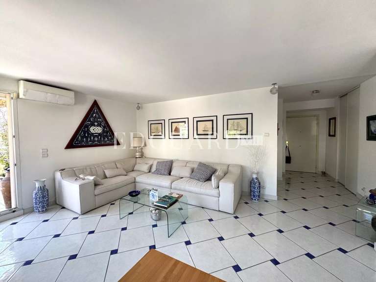 Appartement Menton - 2 chambres - 67m²