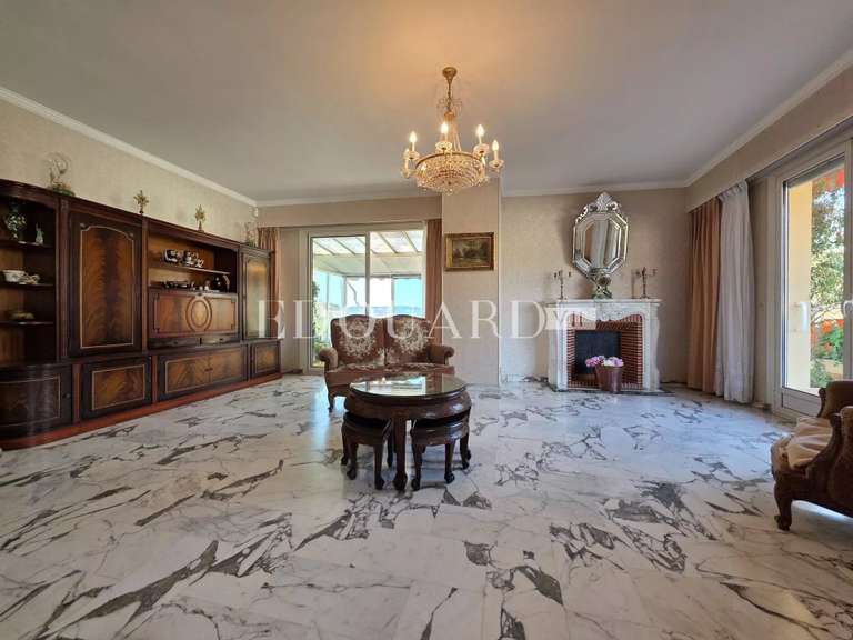 Appartement Menton - 4 chambres - 143m²