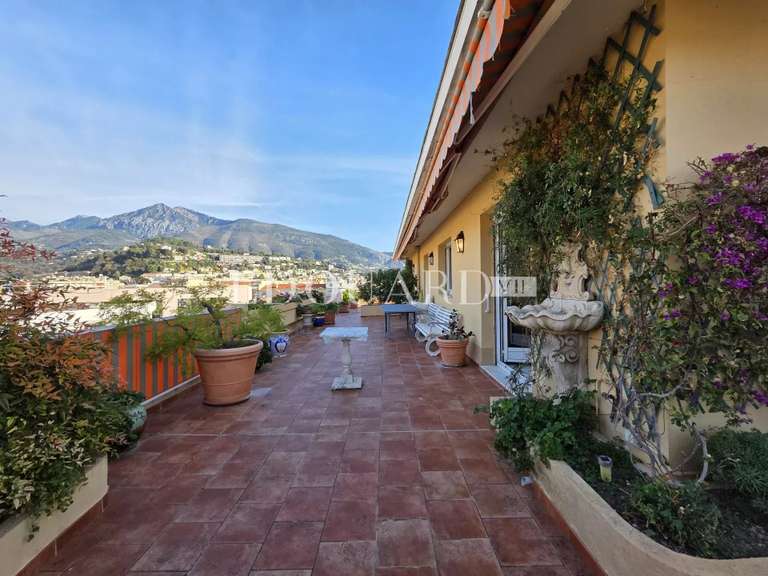 Appartement Menton - 4 chambres - 143m²