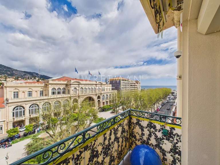 Appartement Menton - 2 chambres - 92m²