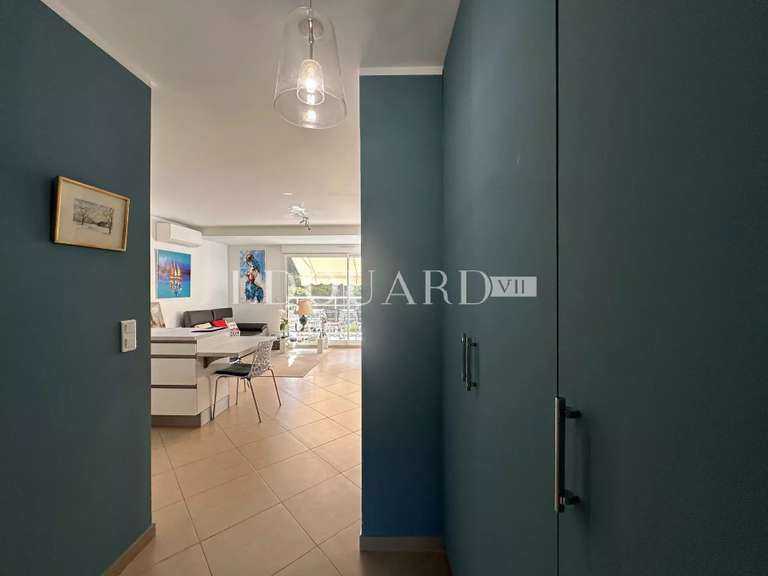 Appartement Menton - 3 chambres - 77m²