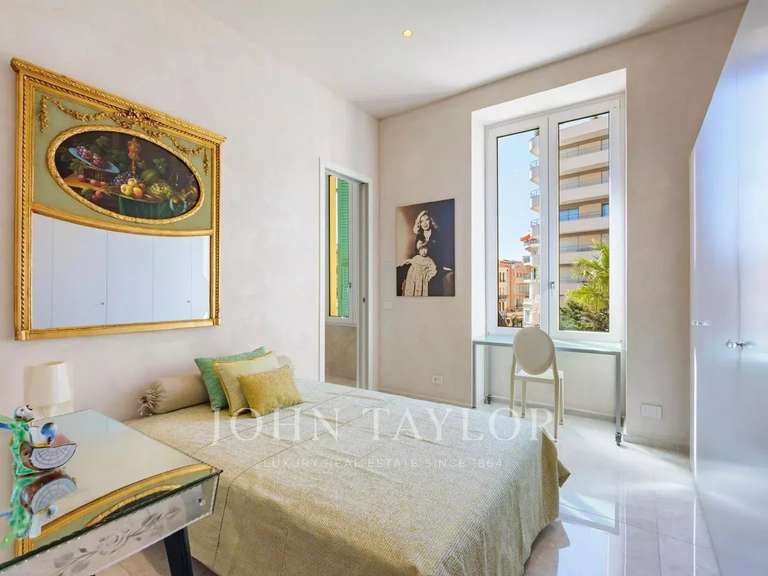 Appartement Menton - 3 chambres - 131m²