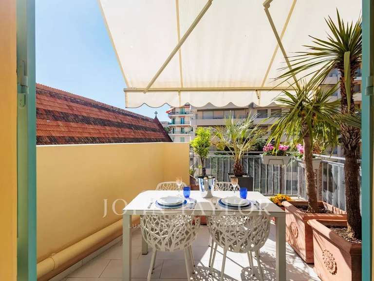 Appartement Menton - 3 chambres - 131m²