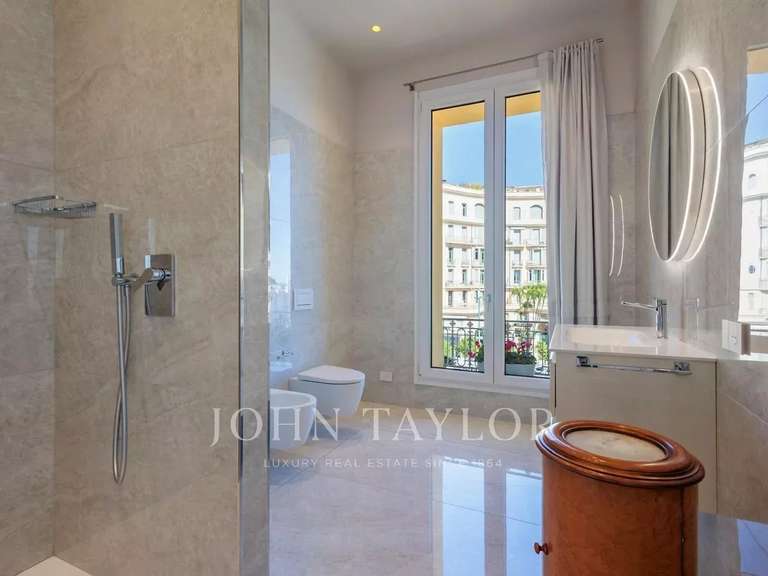Appartement Menton - 3 chambres - 131m²