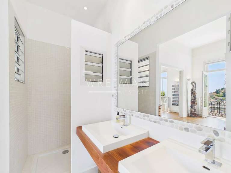 Appartement Menton - 1 chambre - 97m²