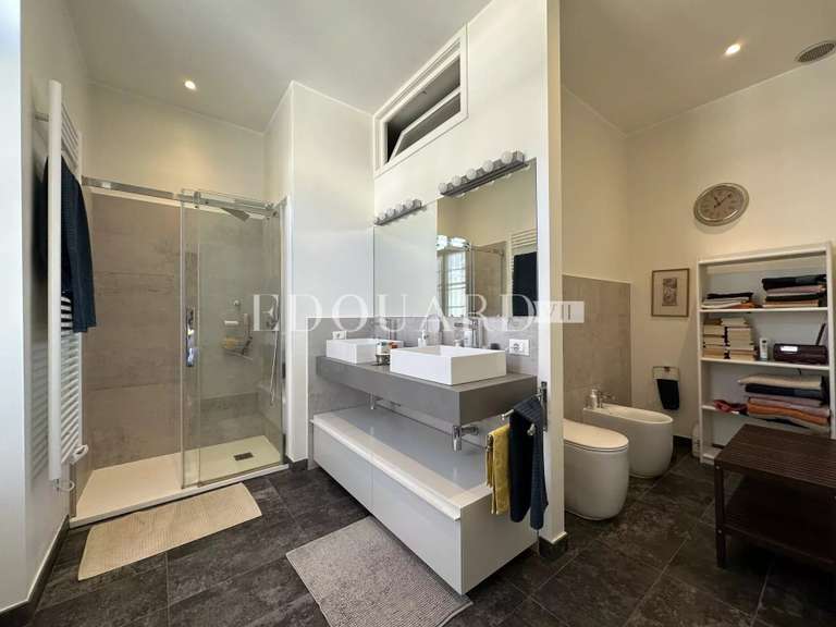 Appartement Menton - 3 chambres - 130m²