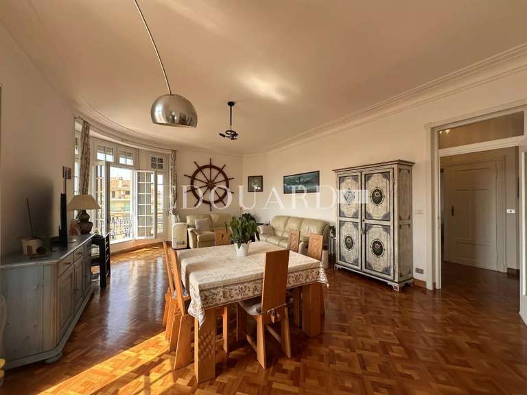 Appartement Menton - 1 chambre - 113m²
